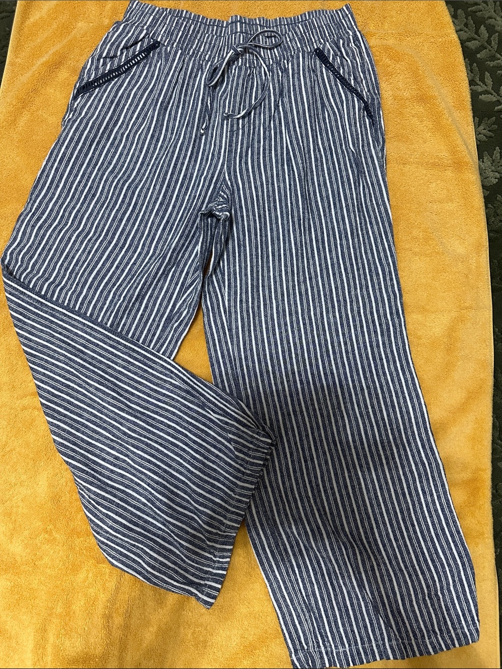 Briggs New York Navy and White Striped Drawstring Pants